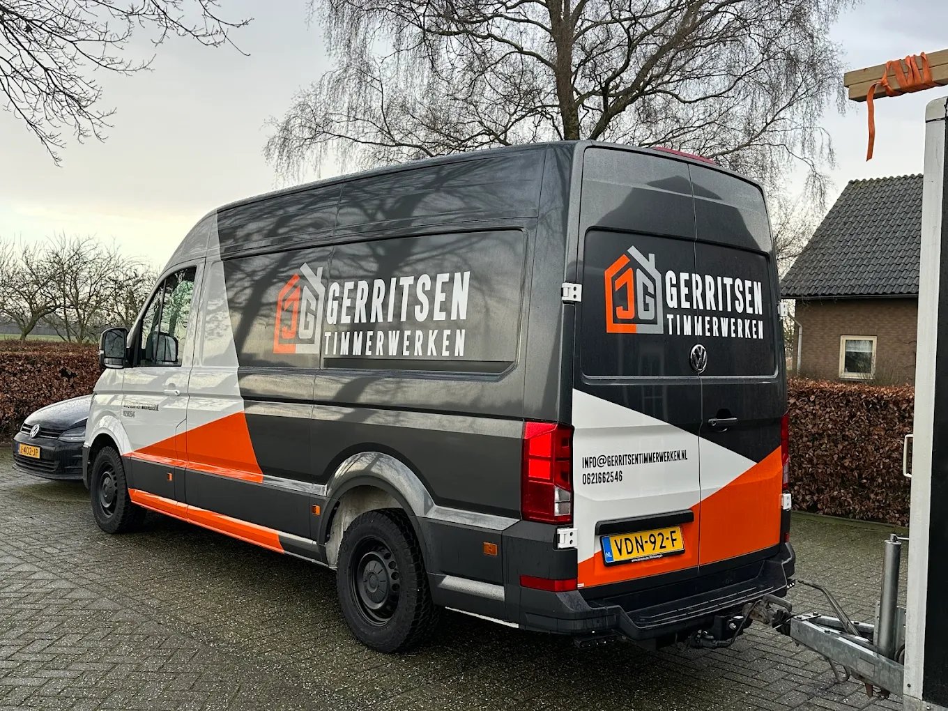 Bedrijfsbus van Gerritsen Timmerwerken